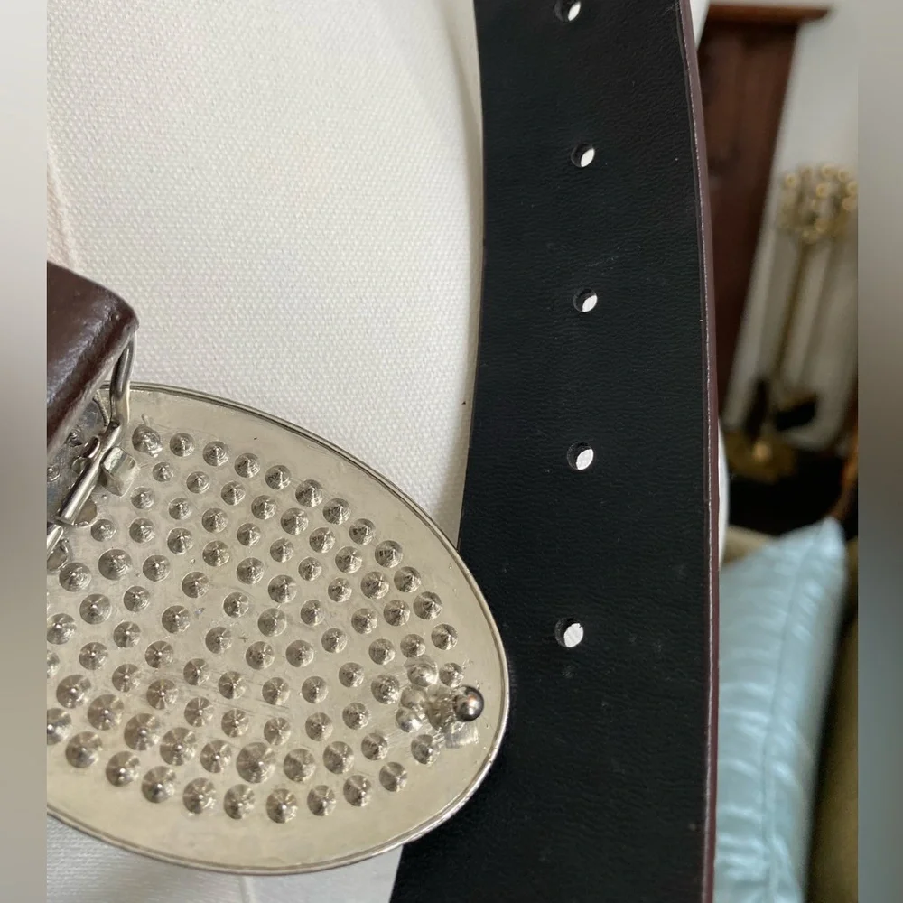 NEW WITHOUT TAGS Justice Brown & Rhinestone Belt Size 1 (28” W)